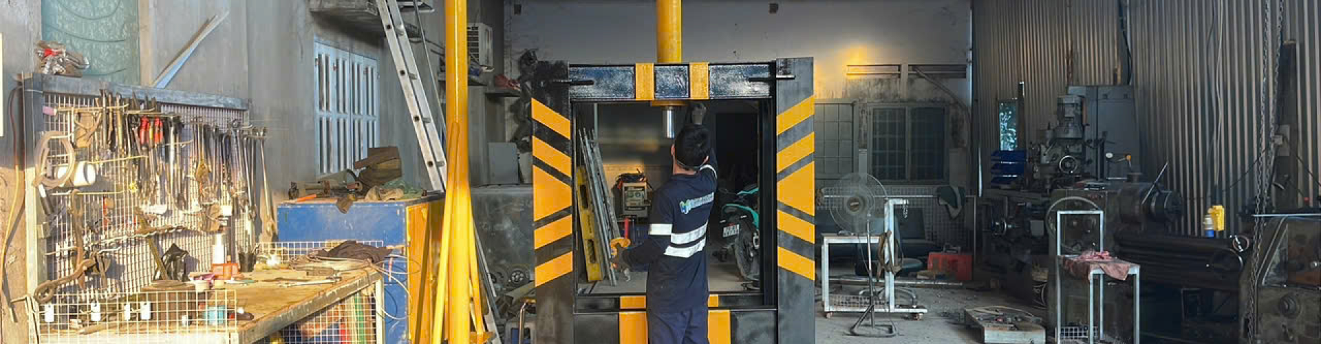 CÔNG TY TNHH KY THUẬT VÀ XÂY DỤNG HOÀNG HƯNG